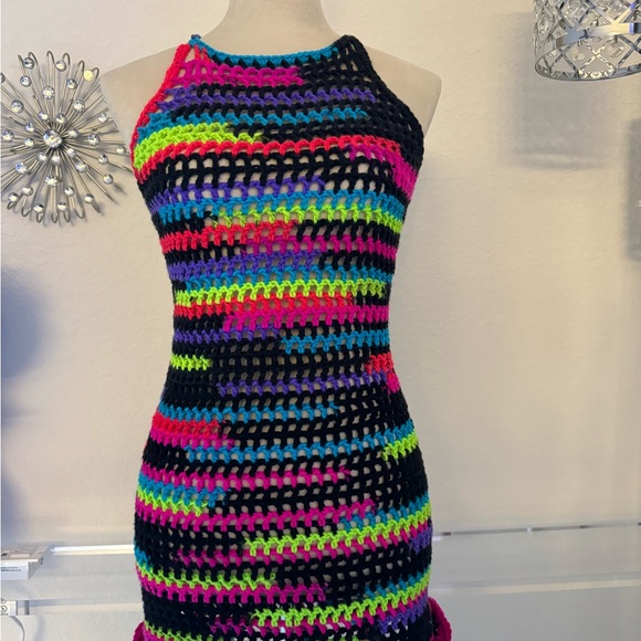 Handmade Colorful Crochet Cover Up and ruffled bucket hat. Size small - Picture 5 of 7